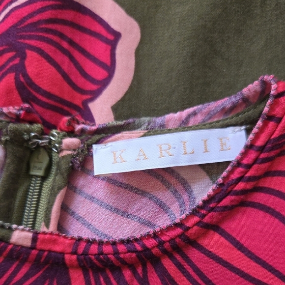 Karlie Bold Floral Puff Sleeve Blouse - Pink and Green - Picture 4 of 5